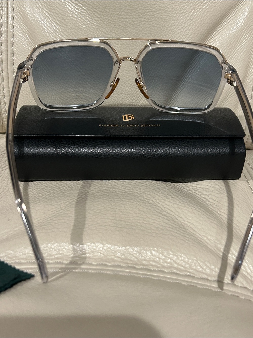 David Beckham DB 7128/S Sunglasses Brand New w/Case - Picture 8 of 10
